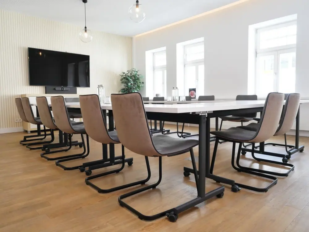 Besprechungsraum Sophie Charlotte · Satellite Office Berlin - Kaiserliche Postdirektion