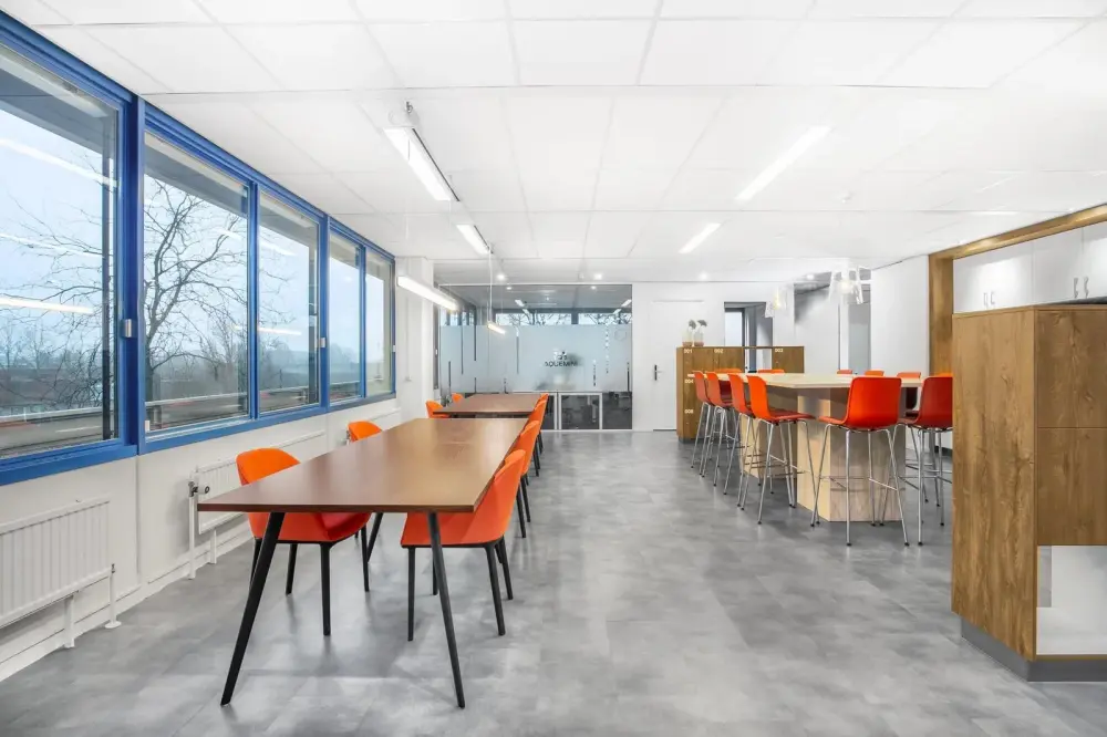 Coworking day pass · Regus ON, Mississauga - Toronto Airport Corporate Centre