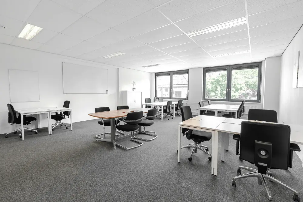 Coworking day pass · Regus Quezon City, Triumph Square