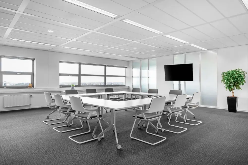 Room Alpha · Regus BRISTOL, Castlemead