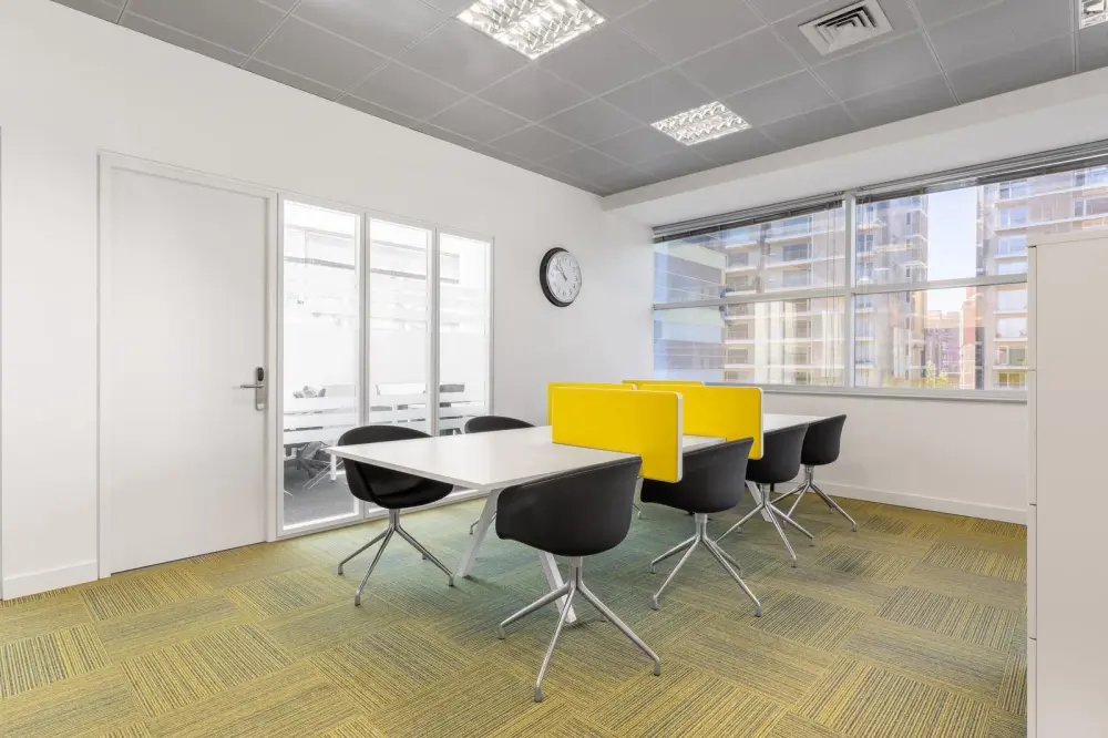 Day office · Regus Pasig, Ayala Malls 30th