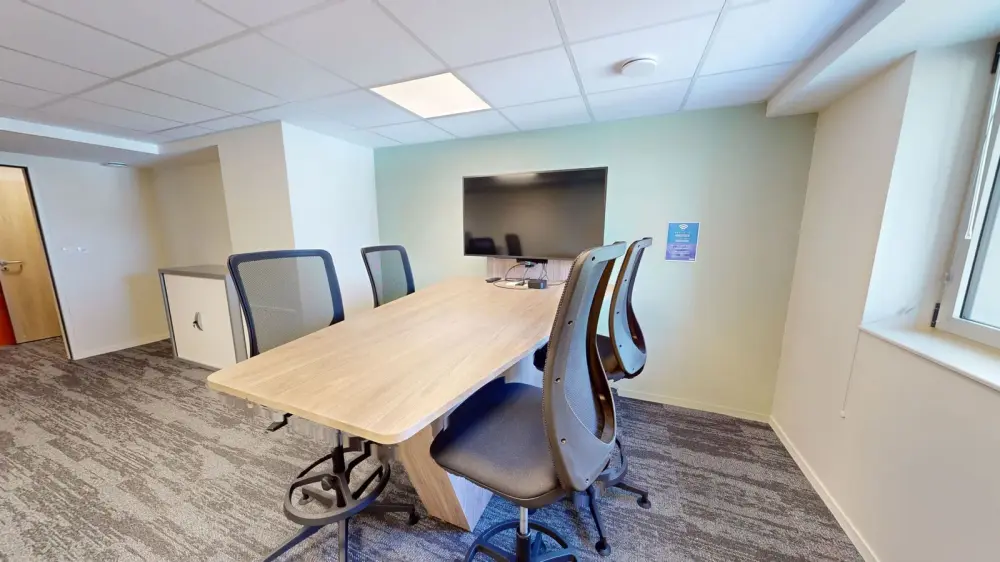 Salle San Francisco - 5 personnes · WTC Poitiers Futuroscope - CCI de la Vienne