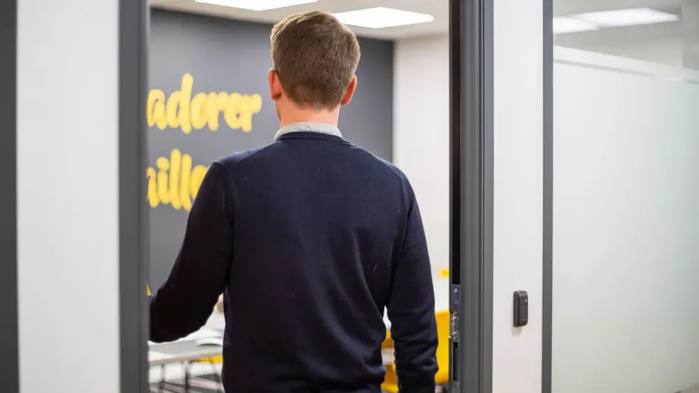 Salle Queen · Sundesk Valbonne