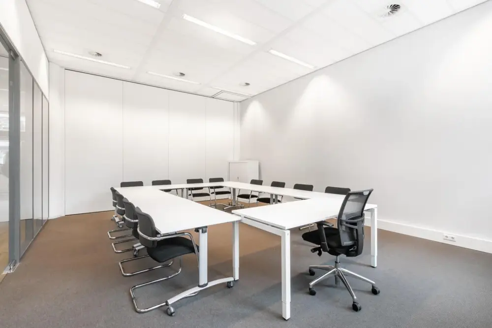 Room 0.13j · Regus SCHIPHOL, The Base