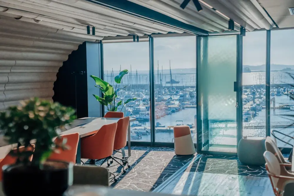 Accès Coworking Open Space · Wojo Marina Brest