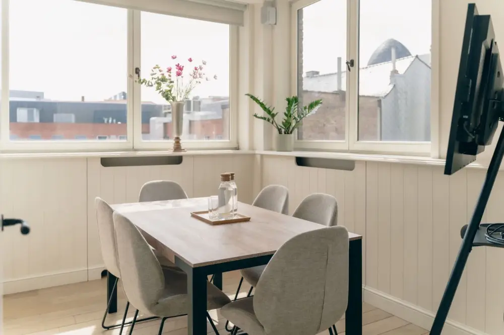 Vergaderzaal Junior · Perez Coworking Hub Gent