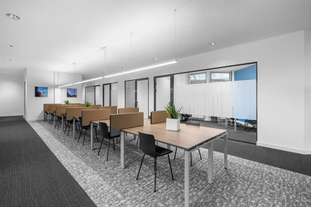 Coworking day pass · Regus ON, Toronto - Parkway Place (HQ)
