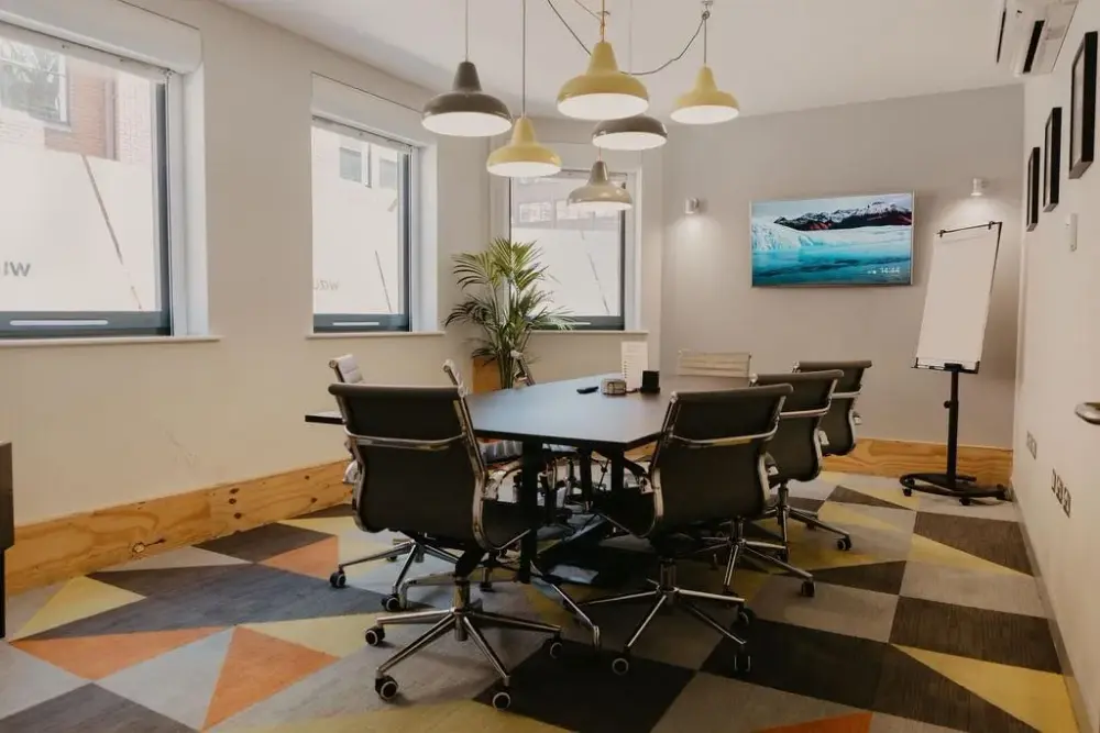 Headrow Suite · Wizu Workspace Leeds, Park Cross Street