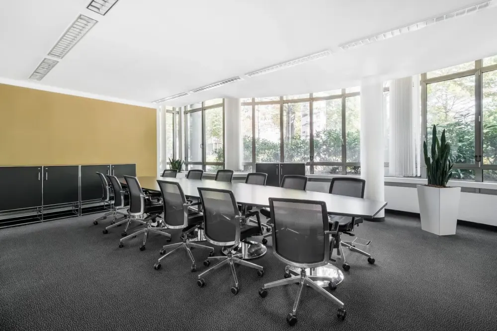 Room MR-401 · Spaces Lima, Oficinas Boutique