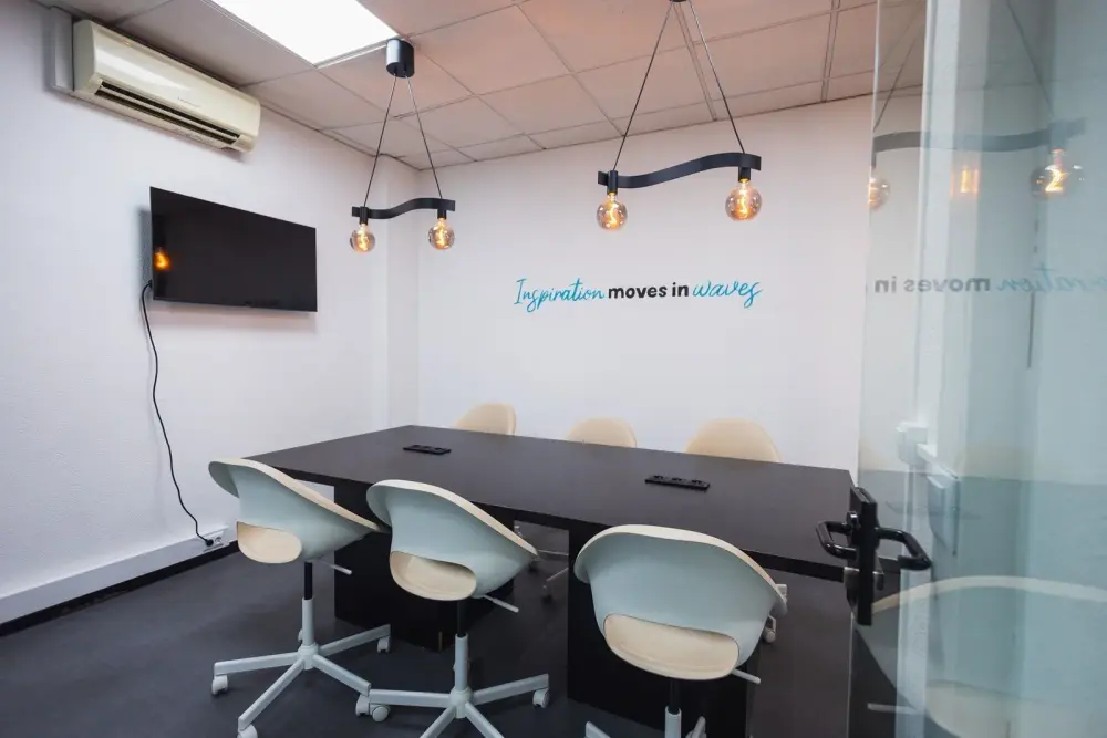 Sala de reuniões · Fluir Office