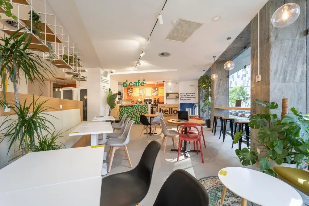 Hot Desk · Sitio Work Fintech House