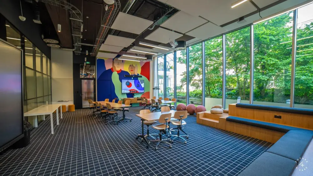 Salle de réunion 40 personnes · Future4care