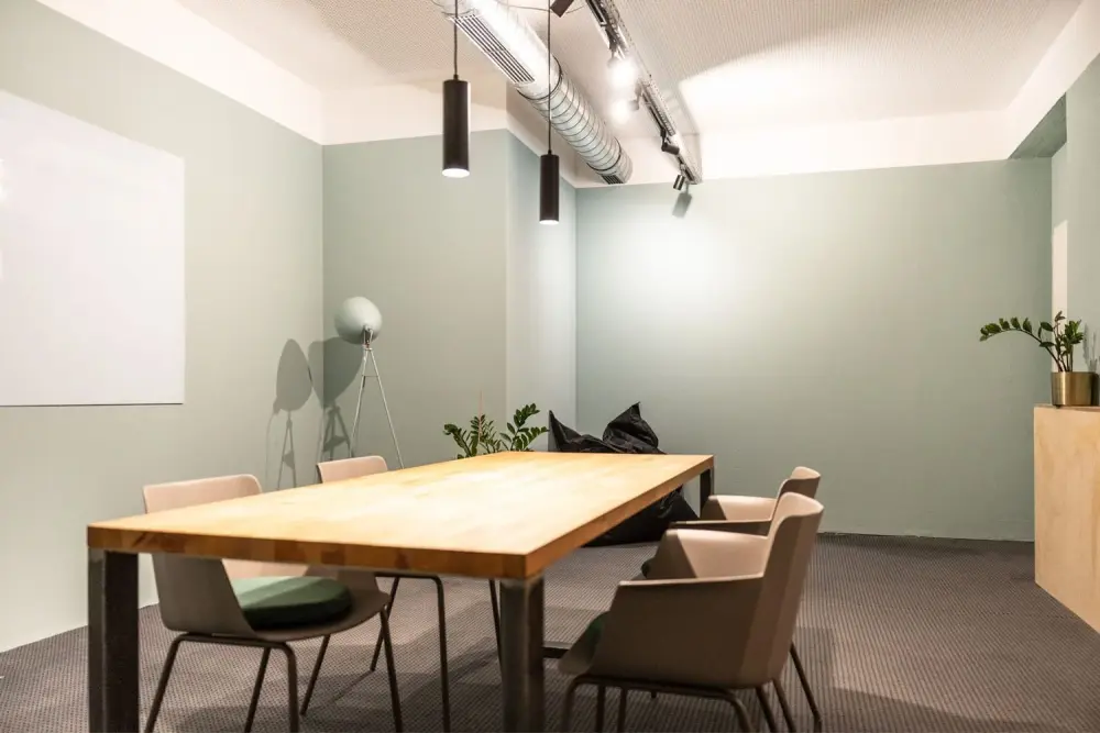 Meeting Room  "Lounge" · BASE Coworking