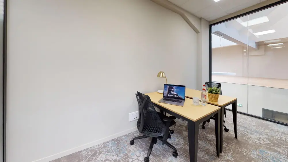 Bureau 2 postes · Mitwit Nice Gare