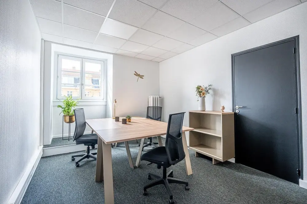 Bureau B4 / 4 postes · B'CoWorker Metz
