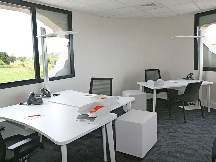 Bureau 3/4 personnes · Baya Montpellier - Millénaire