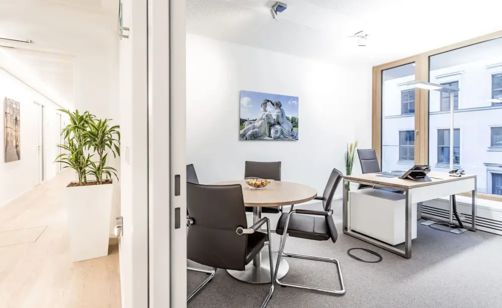 Private office for 4 persons · Contora Office Solutions - München Theresienhof