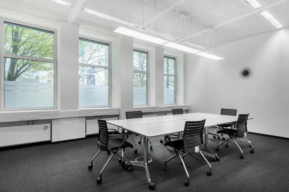 Meeting room MR-01 · HQ 6 October, IDG Industrial Zone